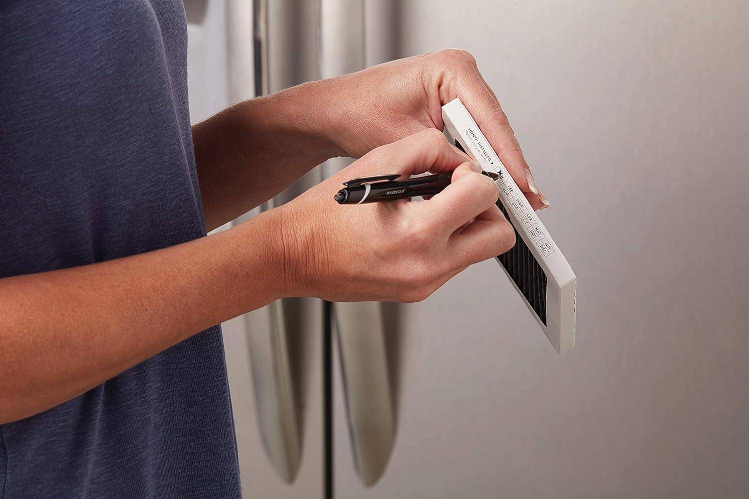 imageFRIGIDAIRE PAULTRA Pure Air Ultra Refrigerator Air Filter with Carbon Technology to Absorb Food Odors 65 Inch x 475 Inch2 Count Pack of 1