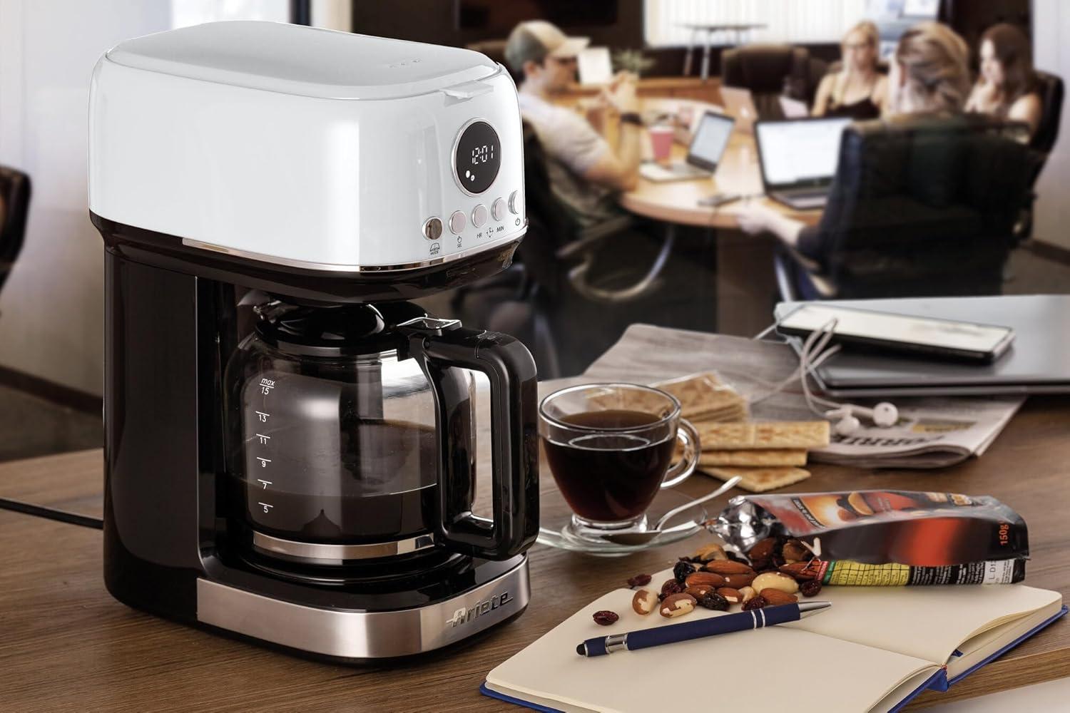 imageAriete 1396 Machine caf filtre moderne Caf amricain Capacit jusqu 15 tasses Base chauffante cran LCD Filtres amovibles et lavables BlancBlanc