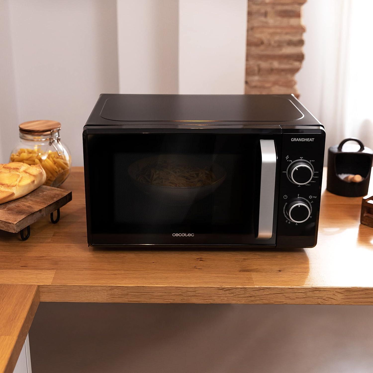 imageCecotec Microondes ProClean 3030 Capacit de 20 L Revtement Ready2Clean 700 W de Puissance 6 Niveaux de Fonctionnement Minuterie 30 minutes Mode Dcongeler Finition Noir20L Grill GrandHeat