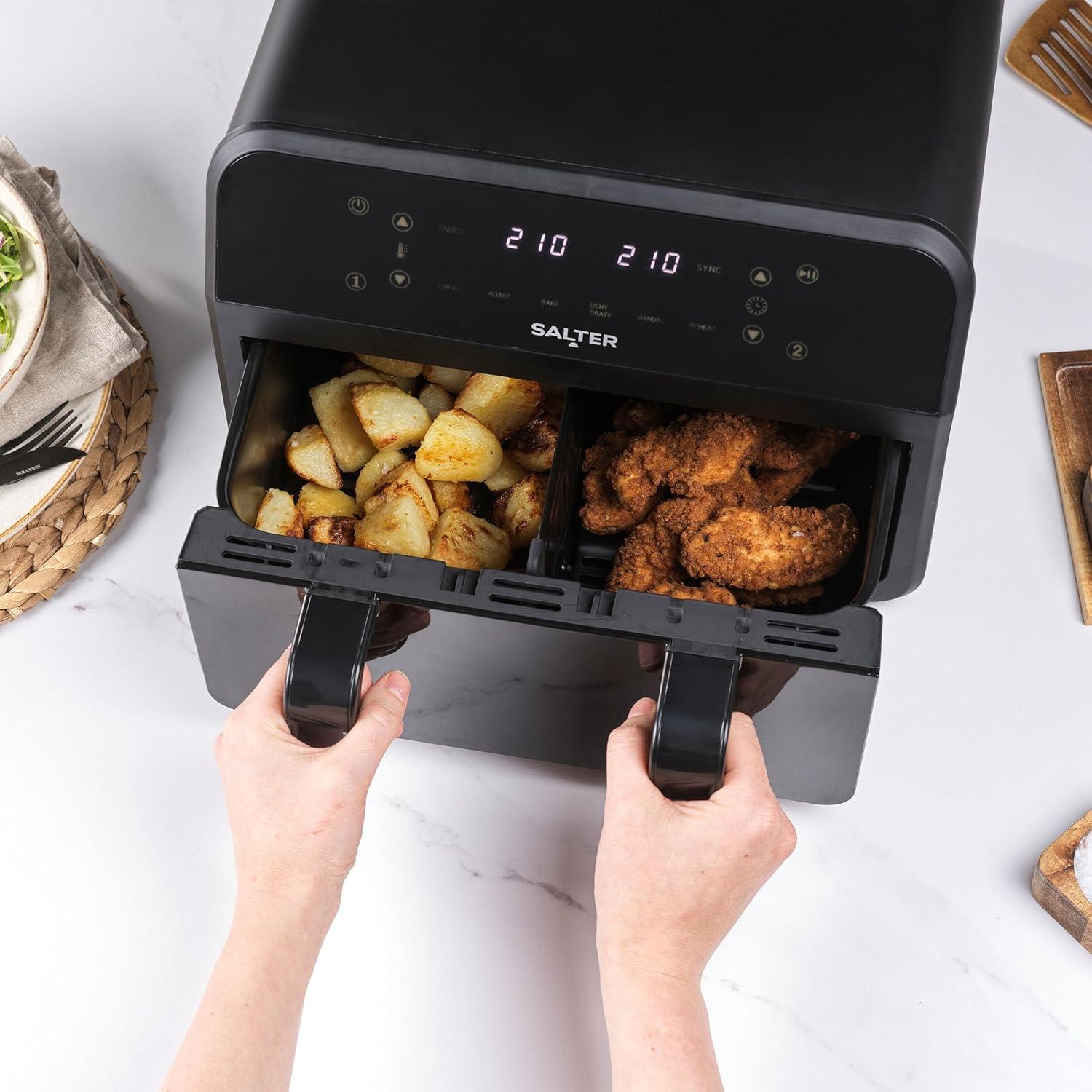 imageSalter Friteuse Sans Huile XXL 7L 2300W Airfryer 2 Compartiments avec Fentre de Visualisation Friteuse Air Chaud Familiale avec 6 Programmes cran LED Digital ampamp Plaque Antiadhsive Amovible