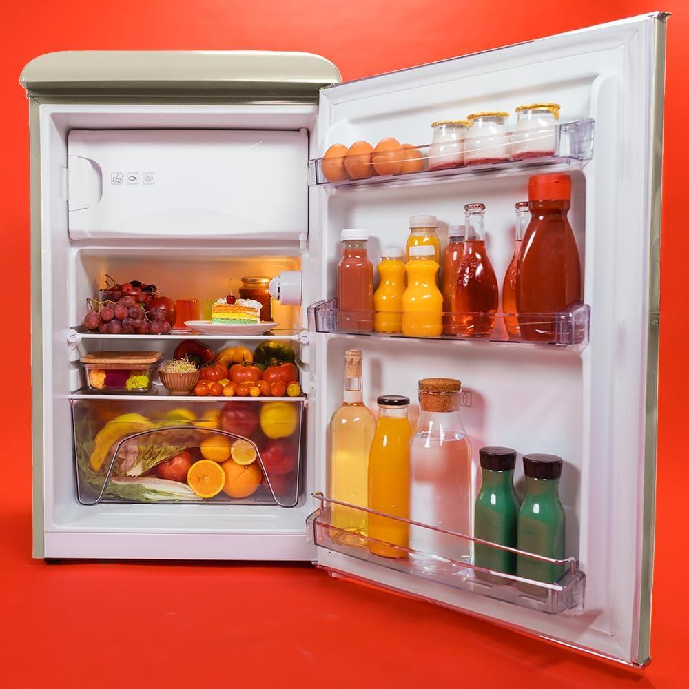 image:imageCecotec Mini Frigo Rfrigrateur Rtro Bolero CoolMarket TT Origin 110 Noir E Mini Frigo Rtro avec une capacit de 110L Classe E Icebox LED intrieur Poigne Chrome Plateaux en VerreBeige