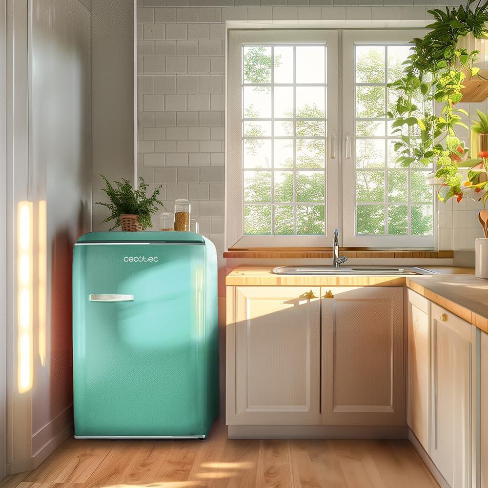image:imageCecotec Mini Frigo Rfrigrateur Rtro Bolero CoolMarket TT Origin 110 Noir E Mini Frigo Rtro avec une capacit de 110L Classe E Icebox LED intrieur Poigne Chrome Plateaux en VerreVert