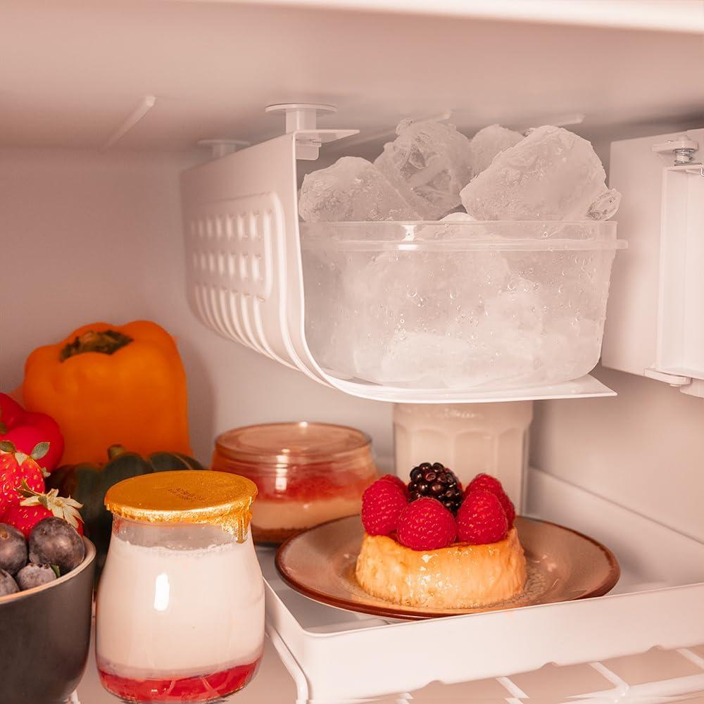 image:imageCecotec Mini Frigo Rfrigrateur Rtro Bolero CoolMarket TT Origin 110 Noir E Mini Frigo Rtro avec une capacit de 110L Classe E Icebox LED intrieur Poigne Chrome Plateaux en VerreBeige
