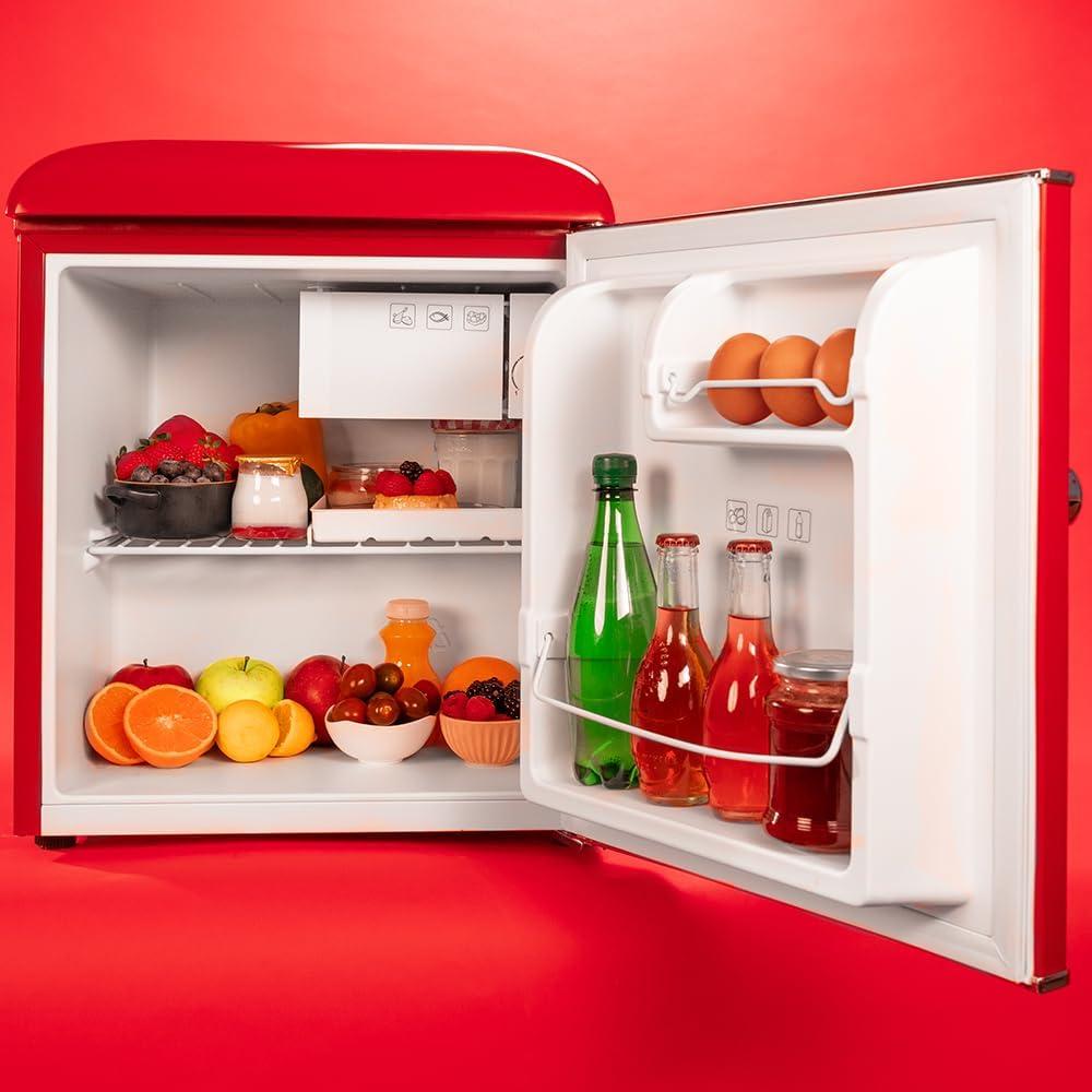 image:imageCecotec Mini Frigo Rfrigrateur Rtro Bolero CoolMarket TT Origin 110 Noir E Mini Frigo Rtro avec une capacit de 110L Classe E Icebox LED intrieur Poigne Chrome Plateaux en VerreRouge