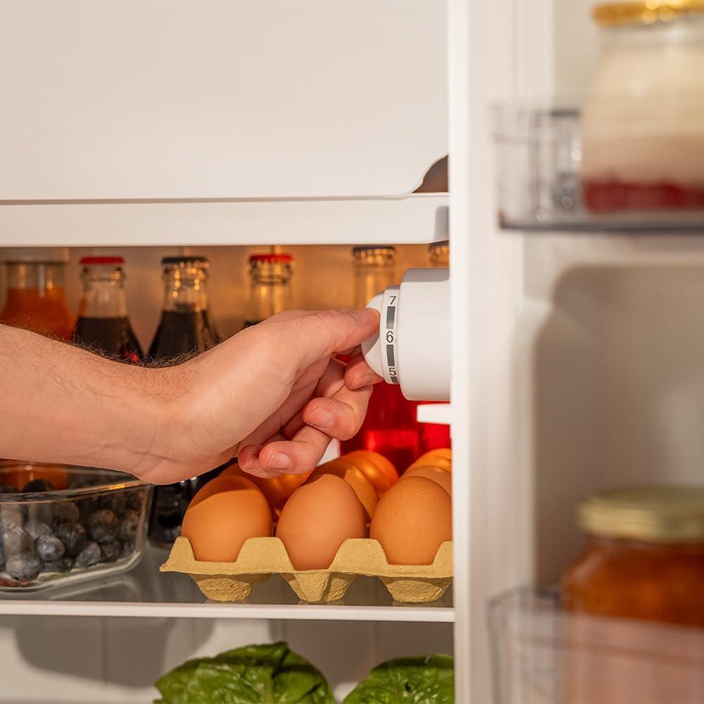 image:imageCecotec Mini Frigo Rfrigrateur Rtro Bolero CoolMarket TT Origin 110 Noir E Mini Frigo Rtro avec une capacit de 110L Classe E Icebox LED intrieur Poigne Chrome Plateaux en VerreBleu