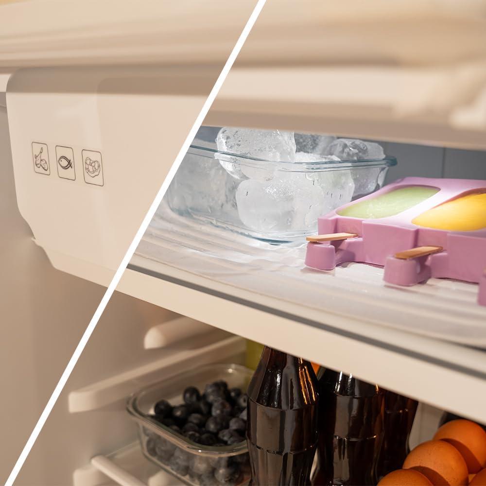 image:imageCecotec Mini Frigo Rfrigrateur Rtro Bolero CoolMarket TT Origin 110 Noir E Mini Frigo Rtro avec une capacit de 110L Classe E Icebox LED intrieur Poigne Chrome Plateaux en VerreVert