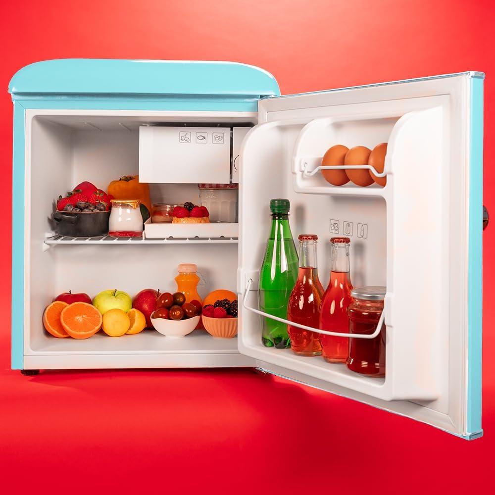 image:imageCecotec Mini Frigo Rfrigrateur Rtro Bolero CoolMarket TT Origin 110 Noir E Mini Frigo Rtro avec une capacit de 110L Classe E Icebox LED intrieur Poigne Chrome Plateaux en VerreBleu