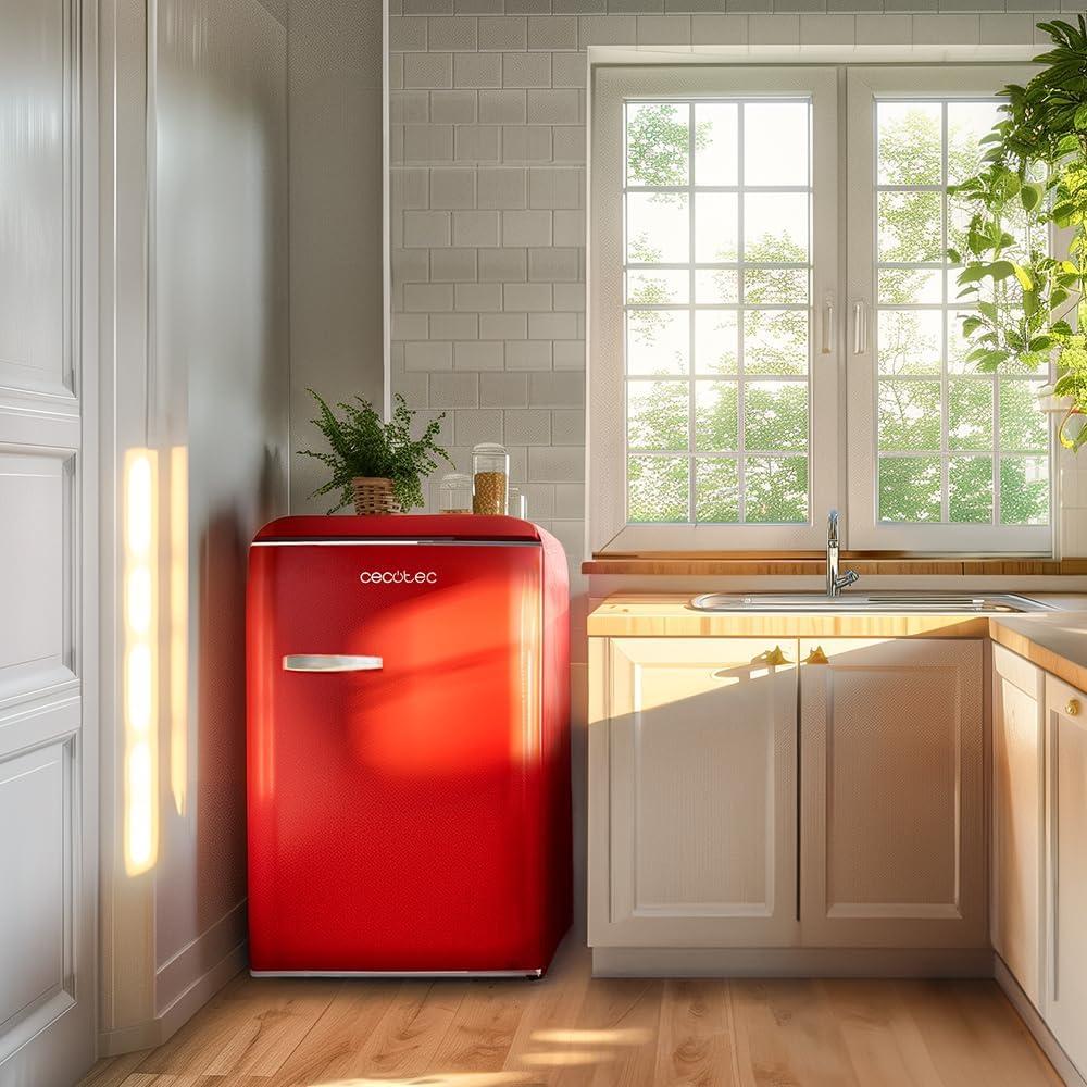 image:imageCecotec Mini Frigo Rfrigrateur Rtro Bolero CoolMarket TT Origin 110 Noir E Mini Frigo Rtro avec une capacit de 110L Classe E Icebox LED intrieur Poigne Chrome Plateaux en VerreRouge