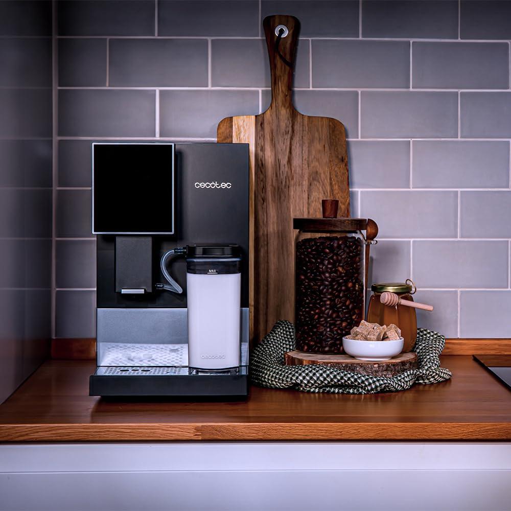 image:imageCecotec Machine a Cafe Grain Cremmaet Compactccino Black 19 barres Thermoblock Grains de caf frachement moulus avec PlugampPlay Rservoir de caf de 150gr avec moulin 11 L deau 400ml de laitNoir Argent Wifi